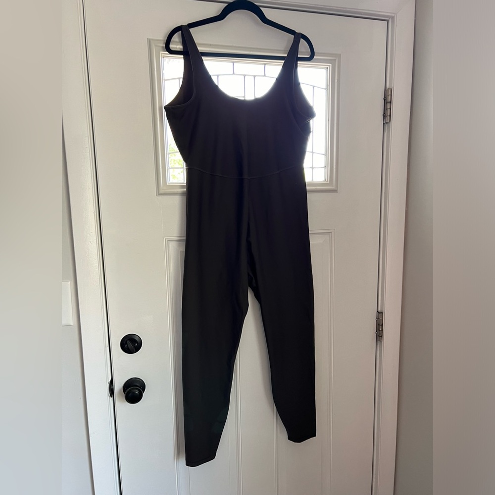 Old Navy Sleeveless PowerSoft Performance Bodysuit for Women